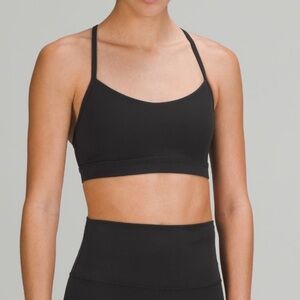 LuluLemon Flow Y Nulu Light Support Bra Size 2